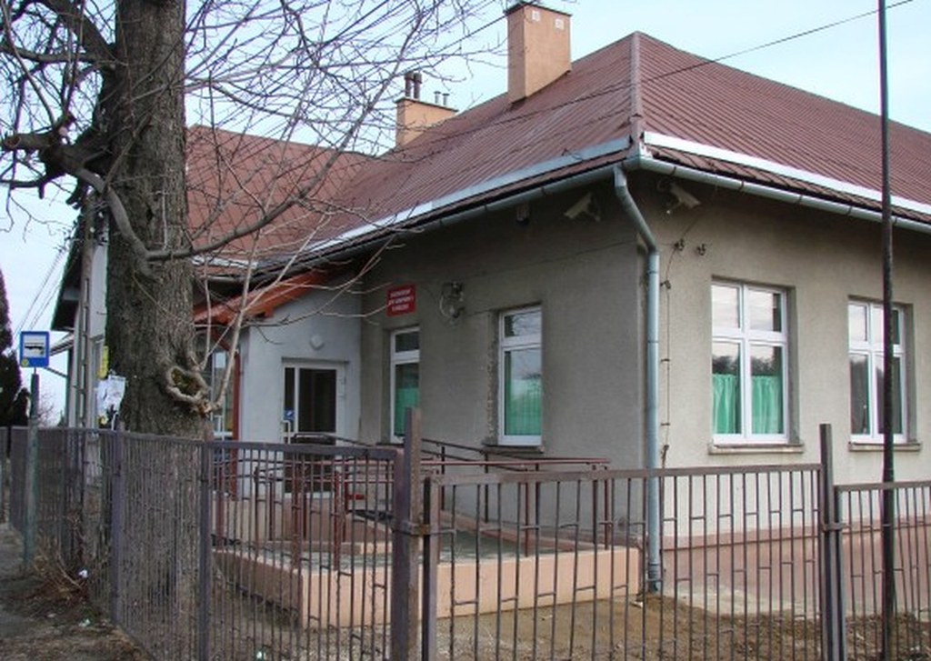 Zdjęcie archiwalne budynku Środowiskowego Domu Samopomocy w Woliczce